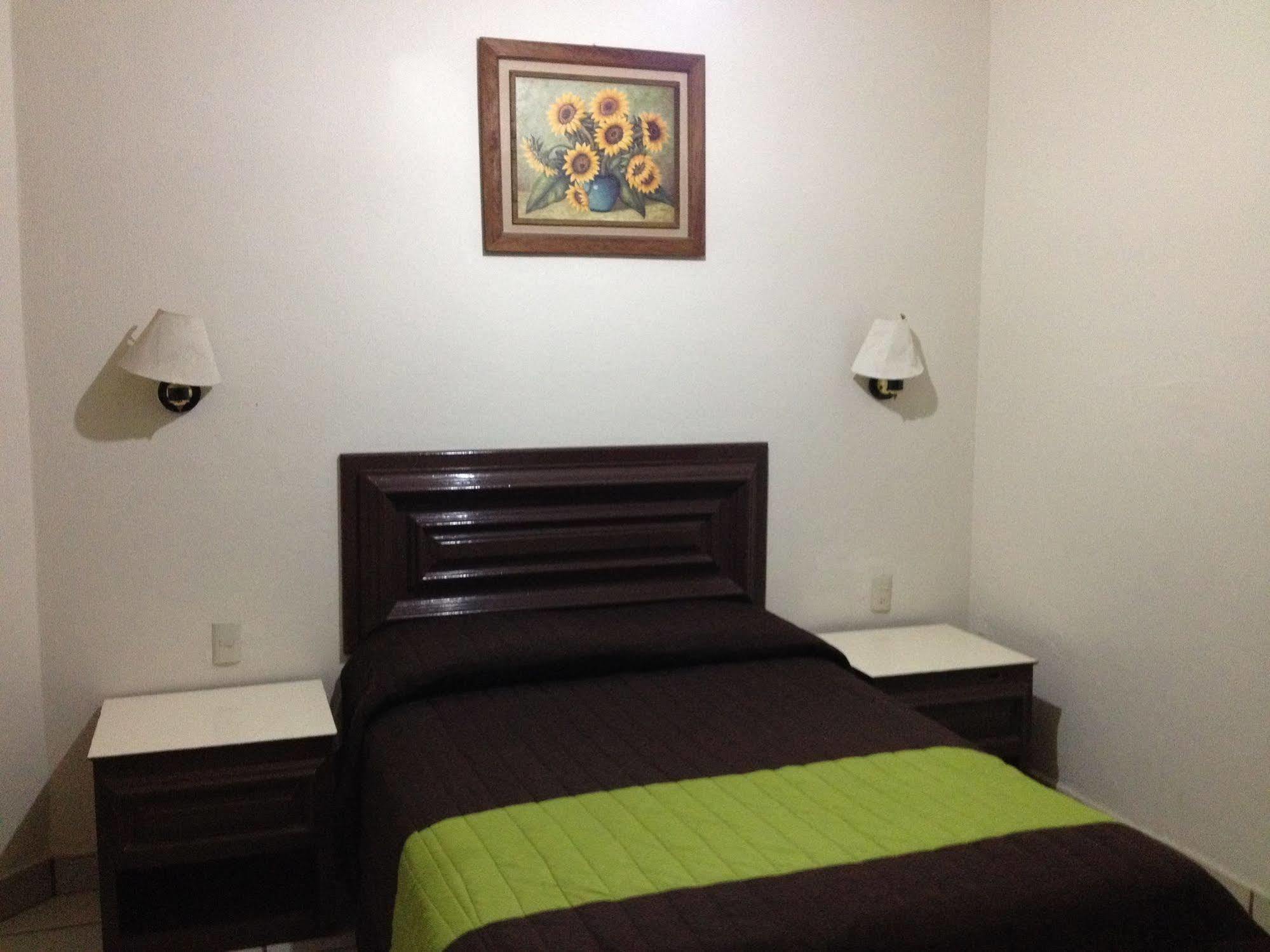 Hotel El Roble Tuxtla Gutiérrez Εξωτερικό φωτογραφία